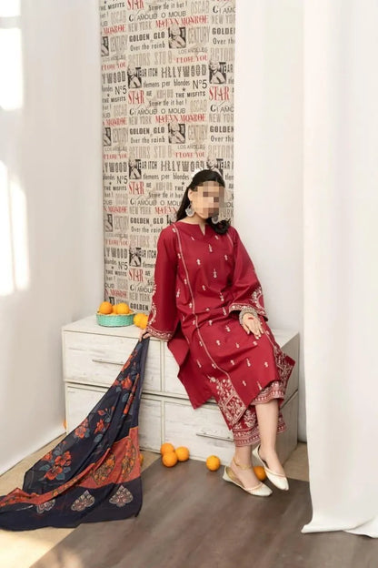 *: 3 Pcs Women's Unstitched Embroidered Suit