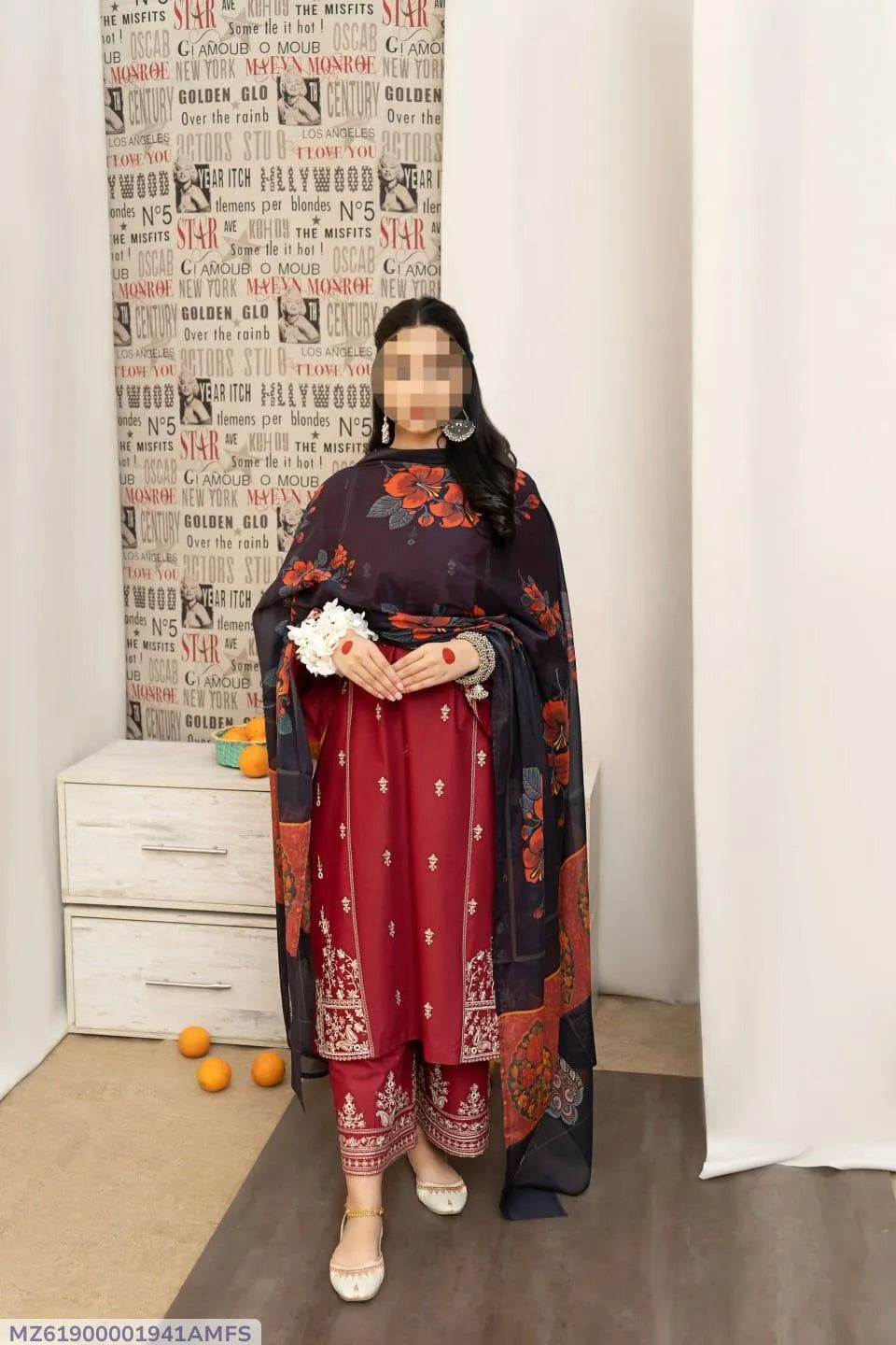 *: 3 Pcs Women's Unstitched Embroidered Suit